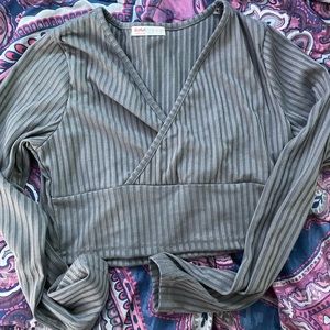 ROMWE grey long sleeve crop top
